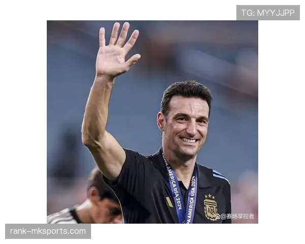 斯卡洛尼率阿根廷勇夺世界杯，战术与领导力备受瞩目