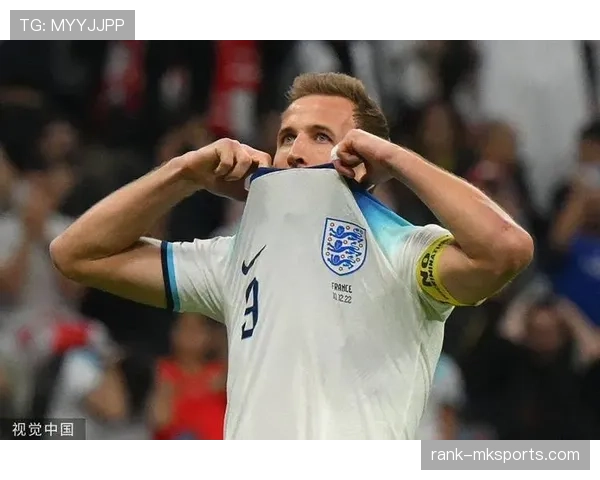 托比亚斯深度解析：进攻型边卫崛起如何重塑现代足球战术格局