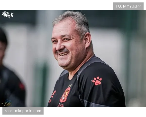 广州队主帅萨尔瓦多状态回暖，新战术布局迎战关键挑战