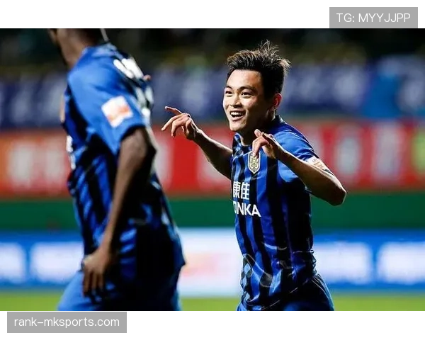 黄雅琼随手一发的生活照把我拉进土豪群聊，赛场冷面女王和这位富太太也太不像同一个人了