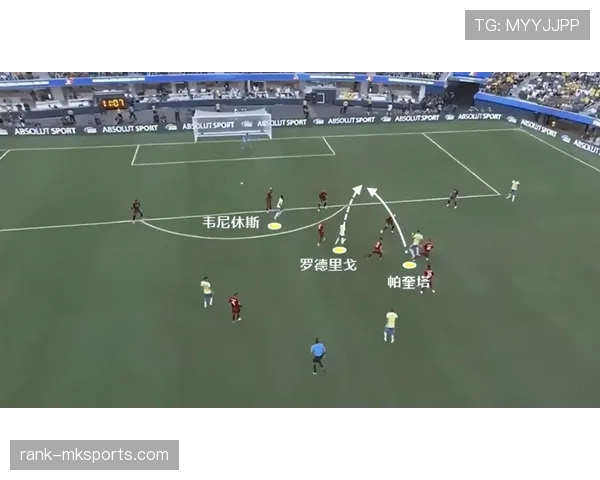 曼联战术体系缺乏稳定性，对赛季竞争格局带来阶段性影响